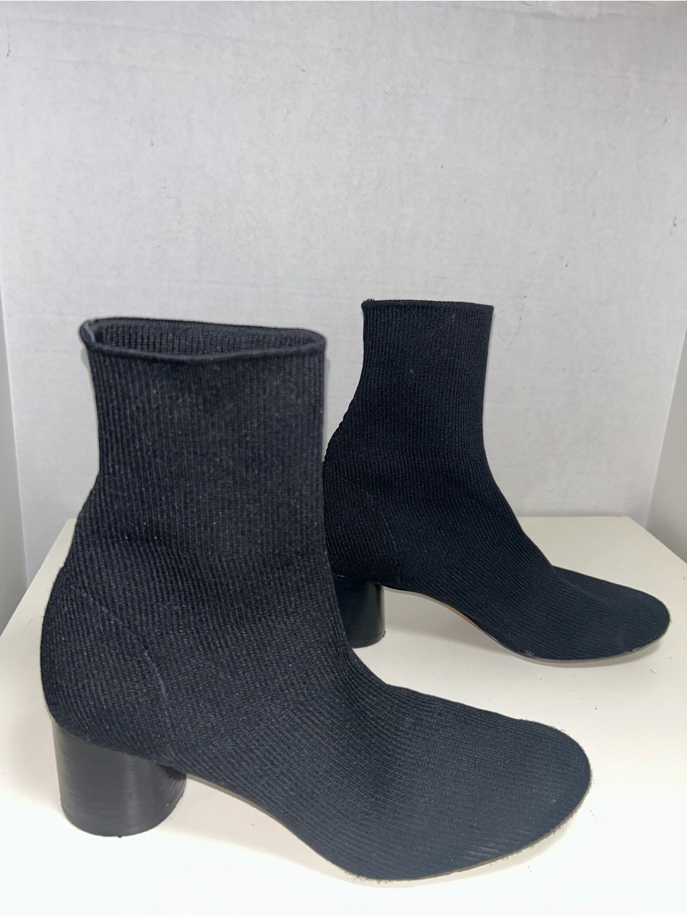 Vince Tasha Black Ribbed Knit Stretch Pull On Ankle Boot Block Heel